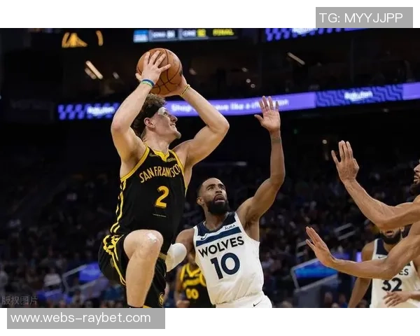 勇士队与老鹰的激烈对决谁能在这场比赛中笑到最后